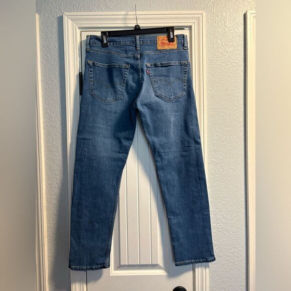 Levi’s 502™ TAPER FIT MEN'S JEANS Light Denim size 32x30 - Picture 2 of 3